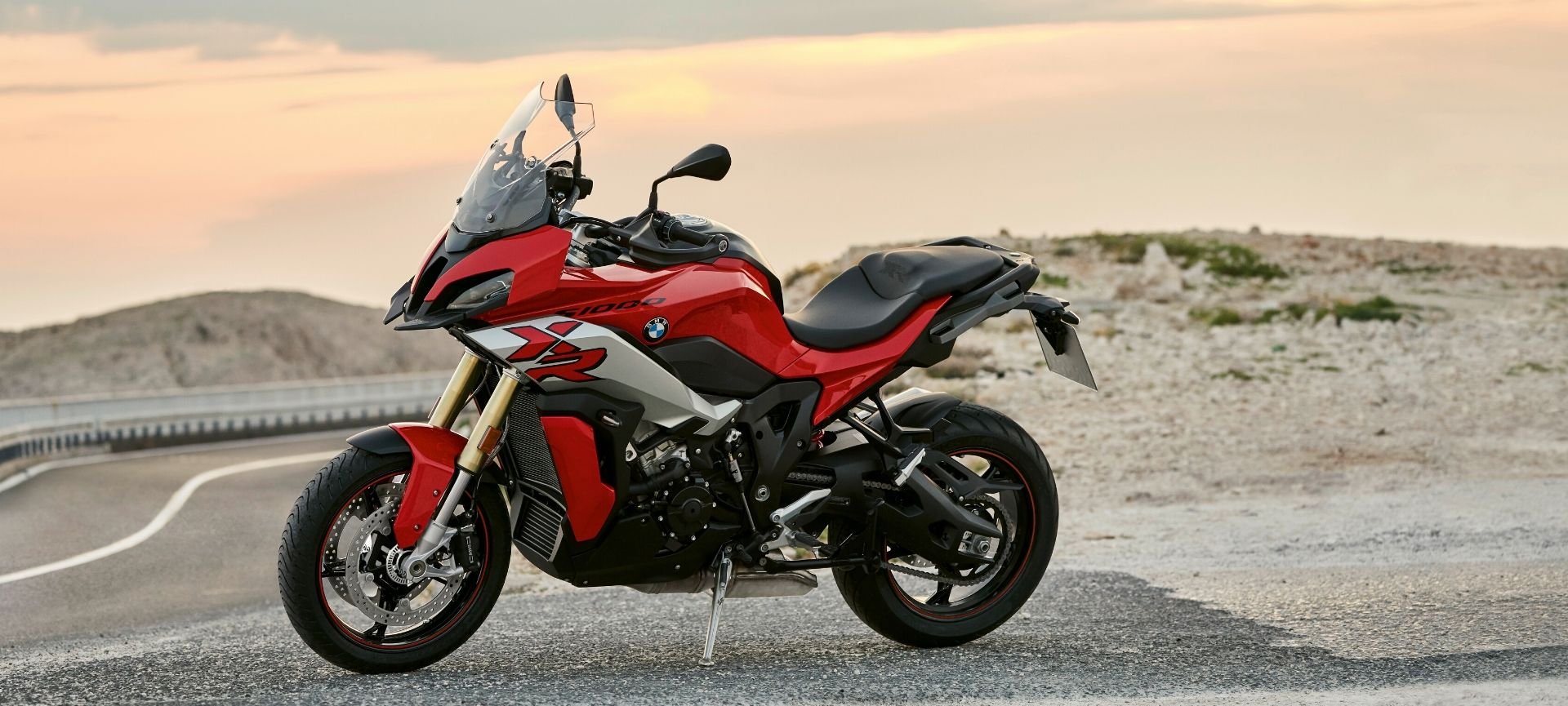 BMW S 1000 XR.