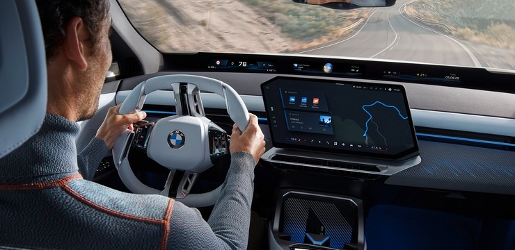 Пристальное внимание к удобству водителя. Первая система BMW Panoramic iDrive.